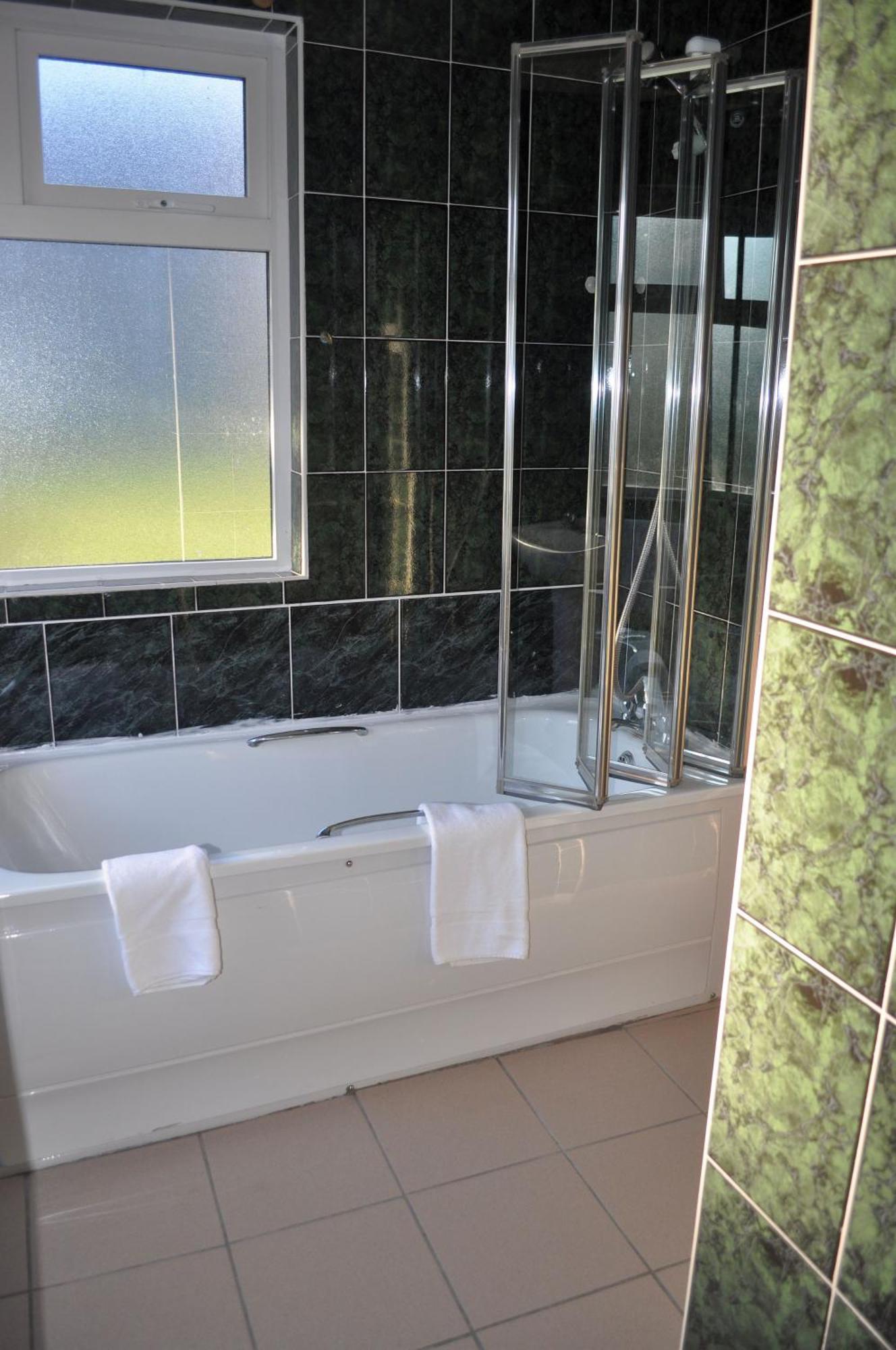 Ravine Hotel Lisdoonvarna Esterno foto